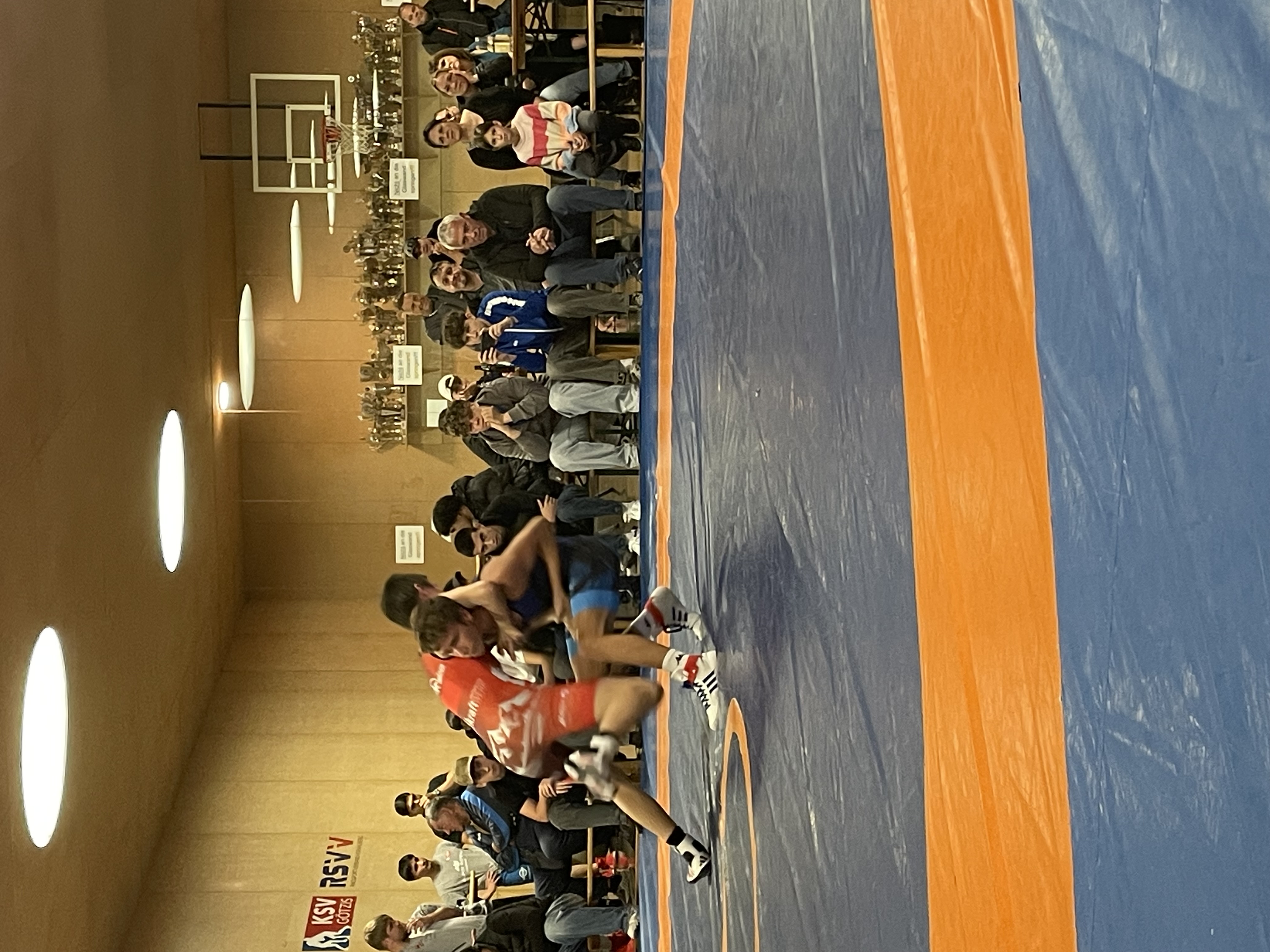 /user/pages/02.berichte/ksv-juniors-gewinnen-erstes-duell-in-der-2-bundesliga-klar/IMG_2224.jpeg