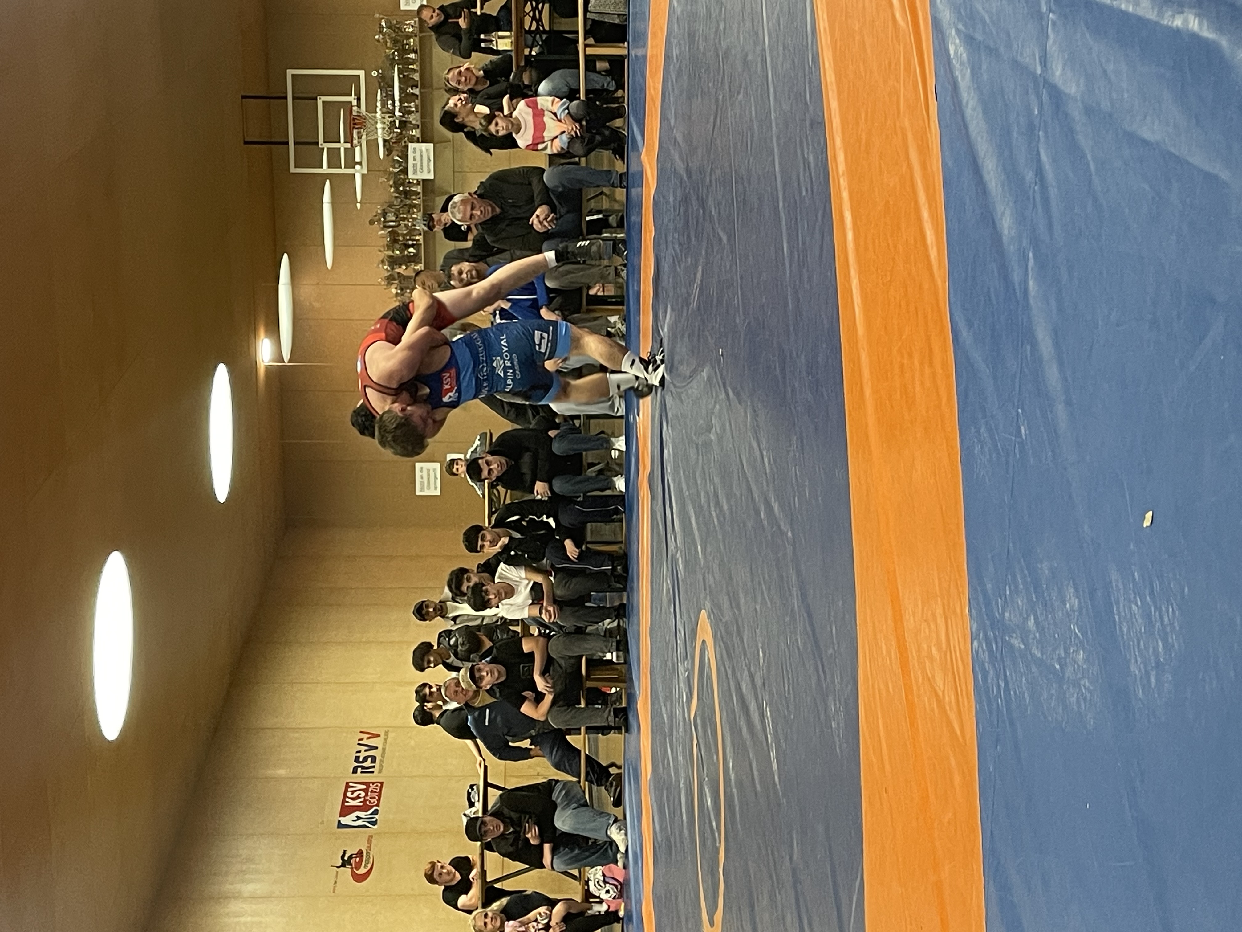 /user/pages/02.berichte/ksv-juniors-gewinnen-erstes-duell-in-der-2-bundesliga-klar/IMG_2249.jpeg