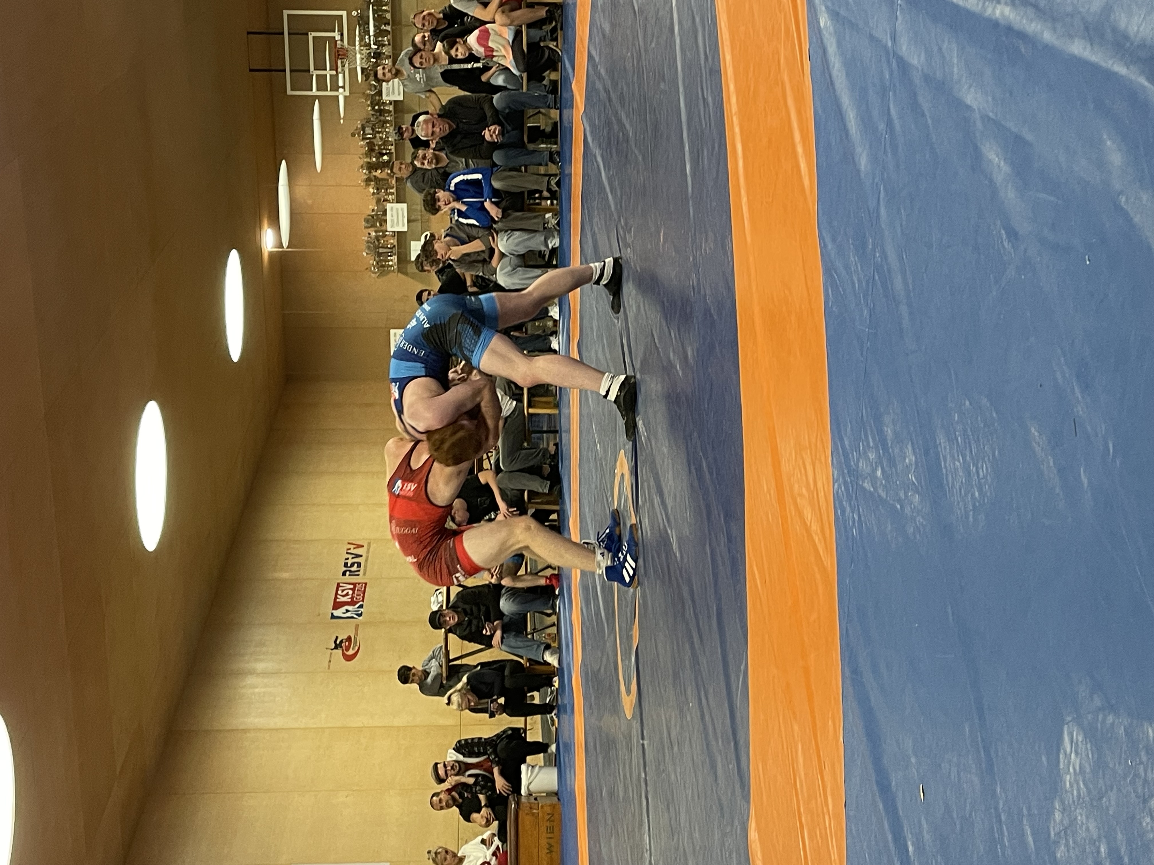 /user/pages/02.berichte/ksv-juniors-gewinnen-erstes-duell-in-der-2-bundesliga-klar/IMG_2268.jpeg