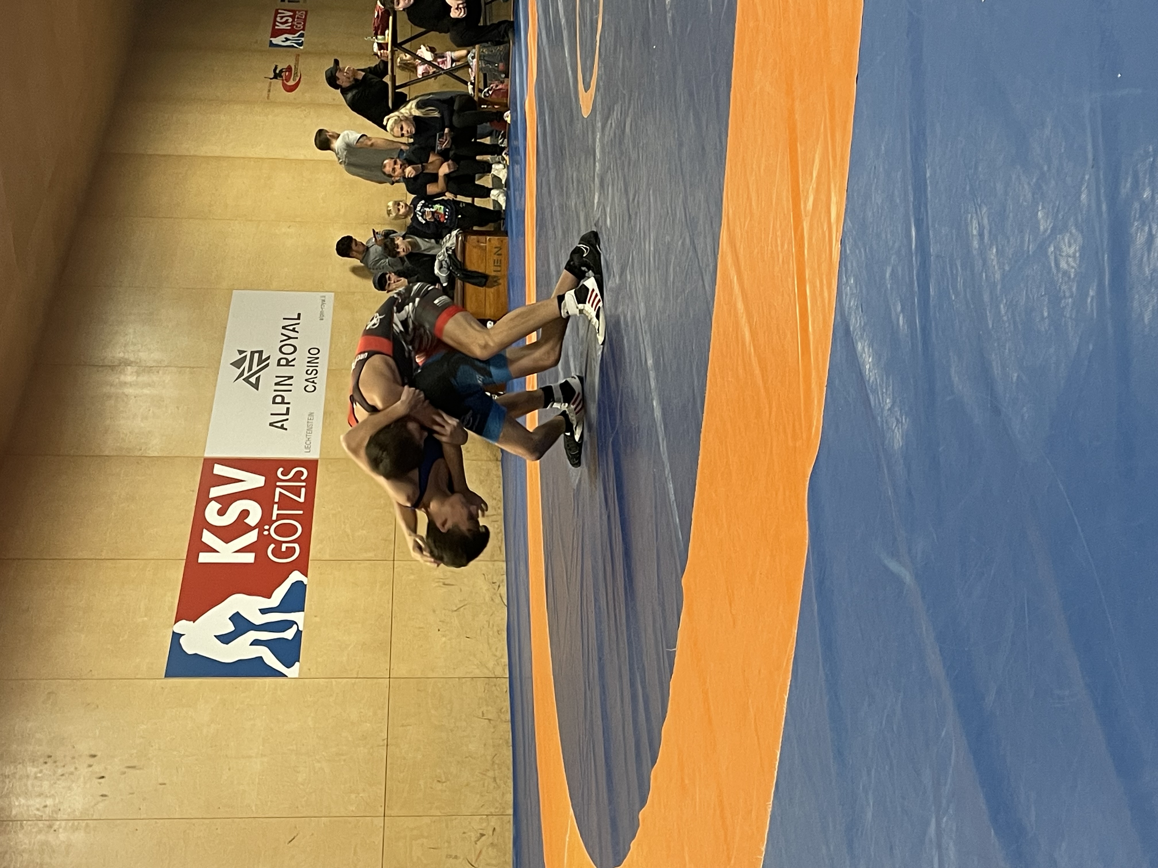 /user/pages/02.berichte/ksv-juniors-gewinnen-erstes-duell-in-der-2-bundesliga-klar/IMG_2286.jpeg