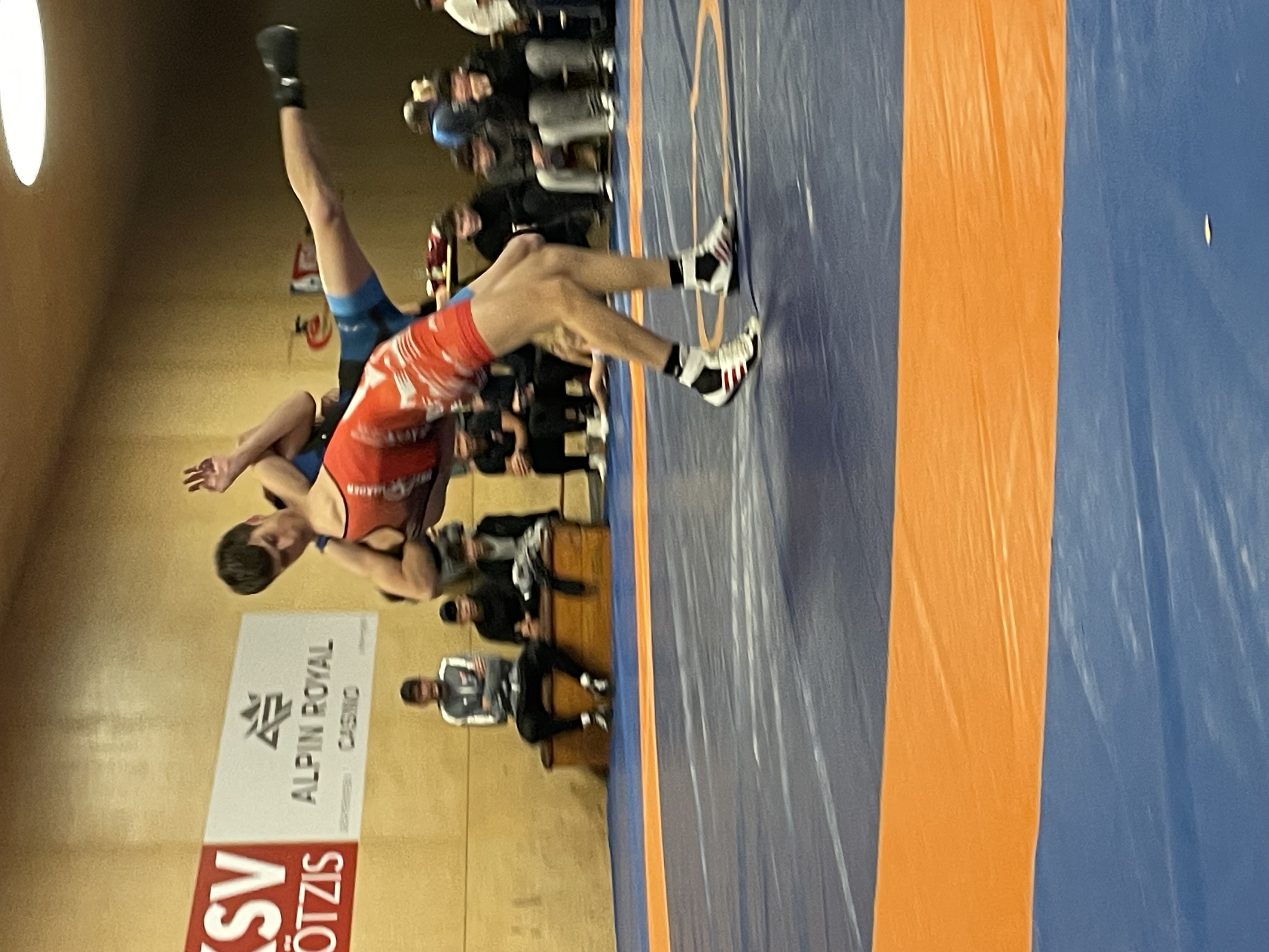 /user/pages/02.berichte/ksv-juniors-gewinnen-erstes-duell-in-der-2-bundesliga-klar/IMG_2301.jpeg