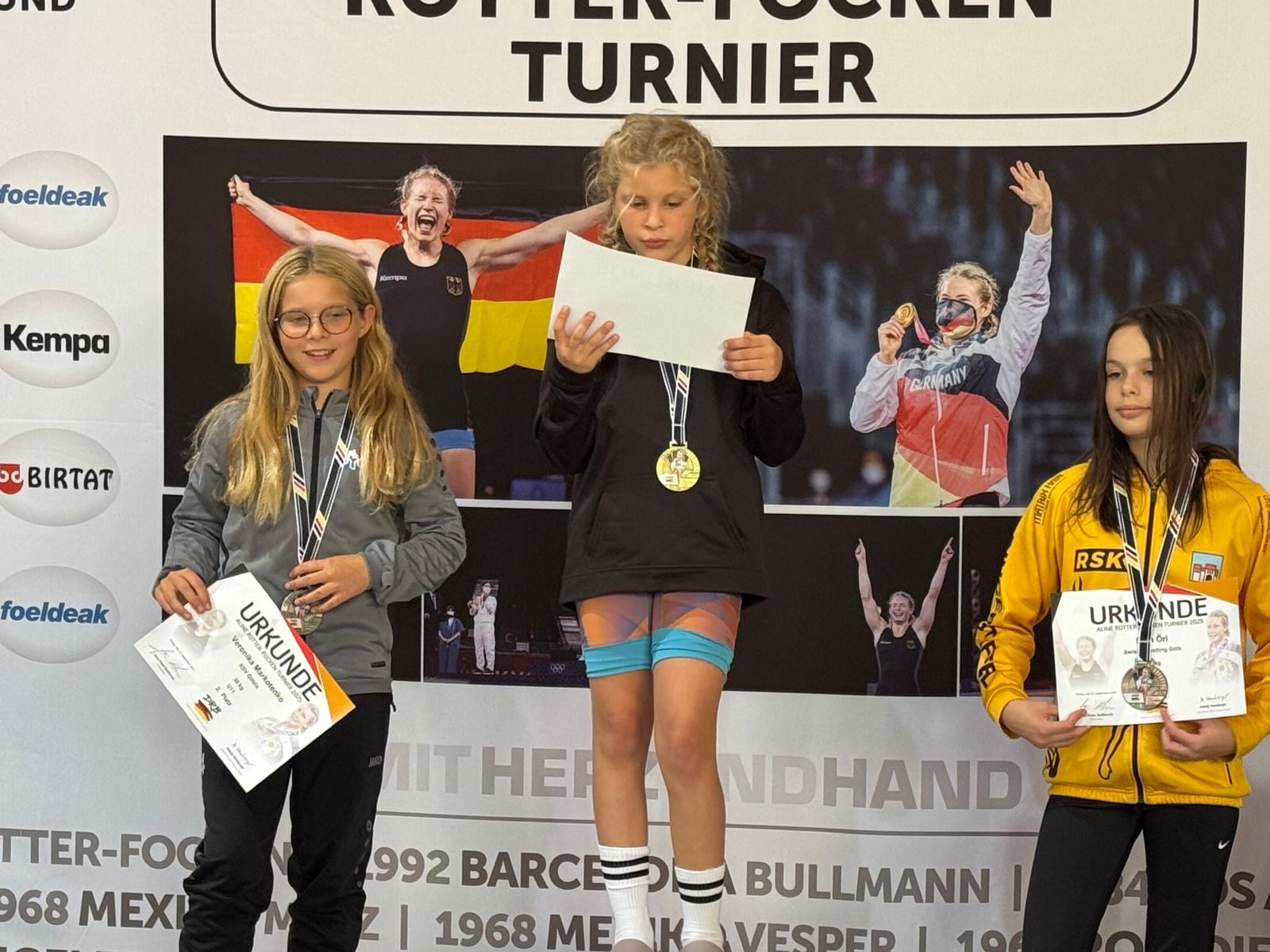 /user/pages/02.berichte/veronika-und-ella-erringen-medaillen-beim-aline-rotter-focken-turnier/564ee4db-aa7b-44e3-b741-4865003ef889.jpeg