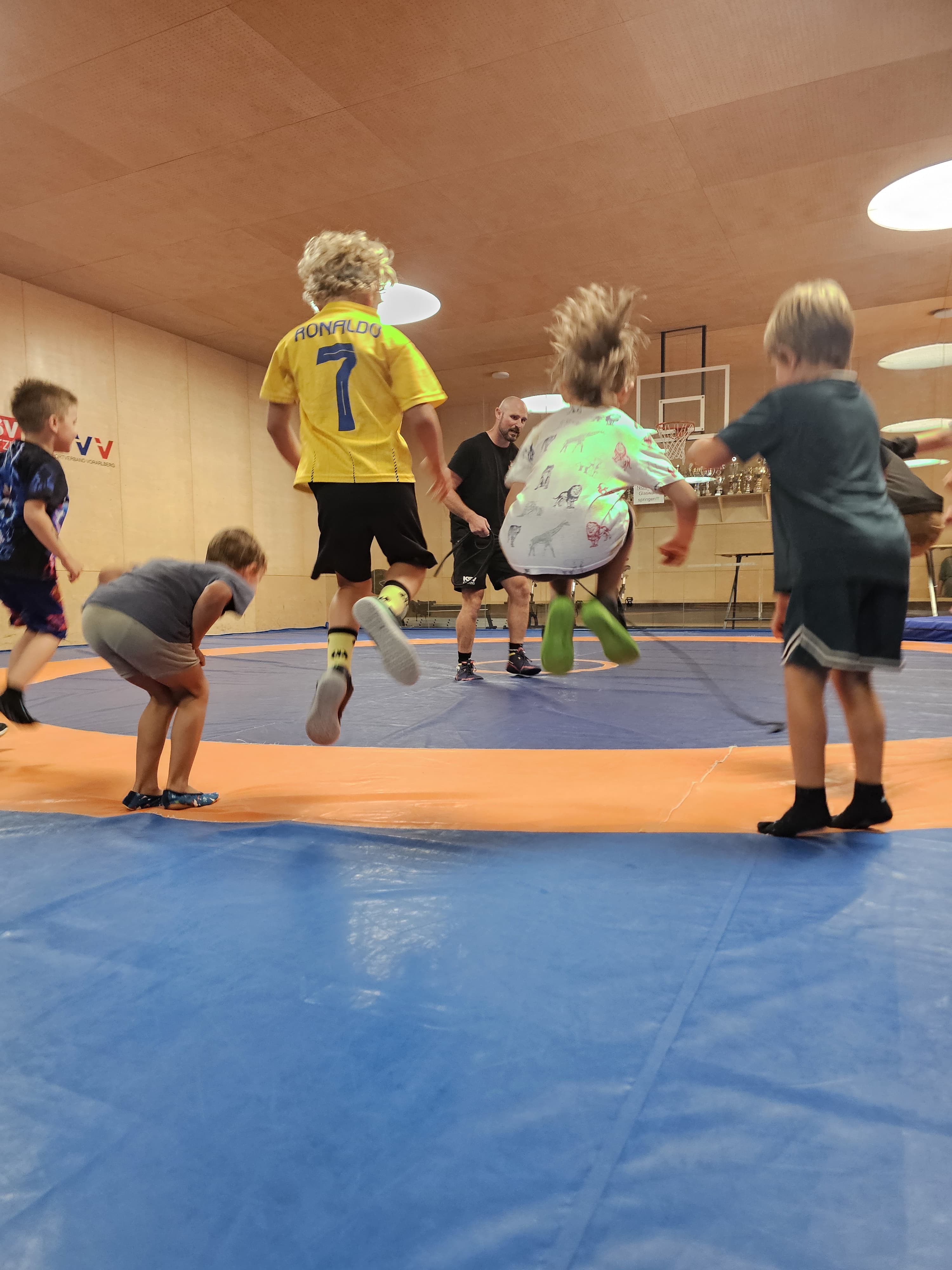 /user/pages/02.berichte/zweite-runde-des-kindersommers-beim-ksv-loacker-recycling-goetzis/70953d39-9062-4445-bc71-e9792d522be5.JPG